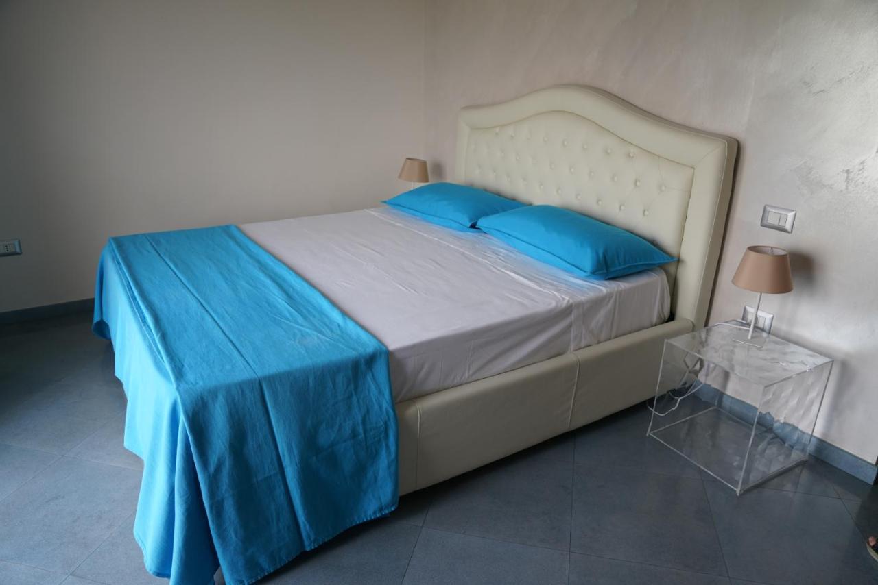 Guest House Emily Suites סורנטו מראה חיצוני תמונה