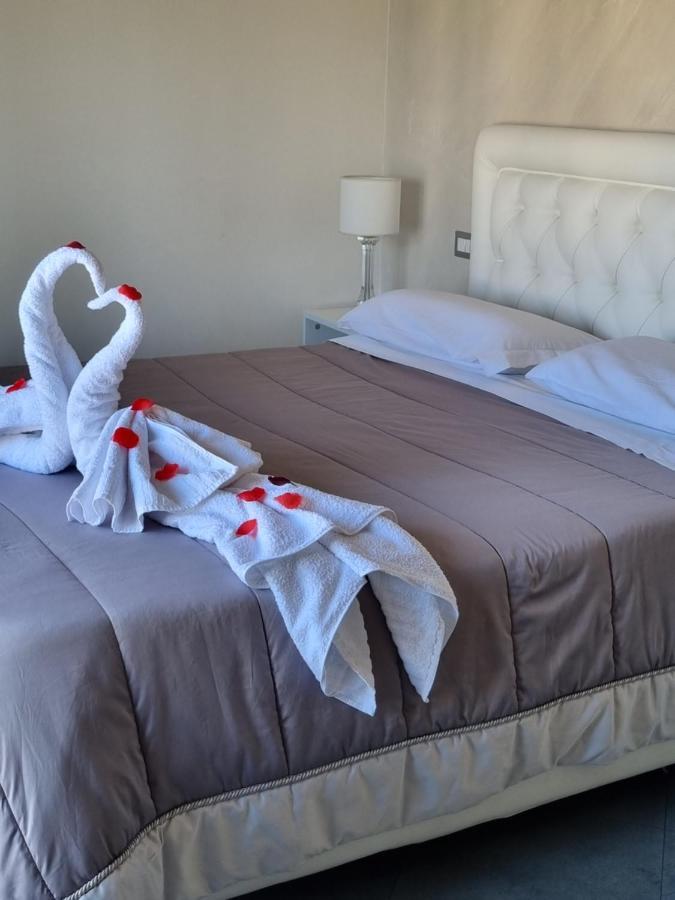 Guest House Emily Suites סורנטו מראה חיצוני תמונה