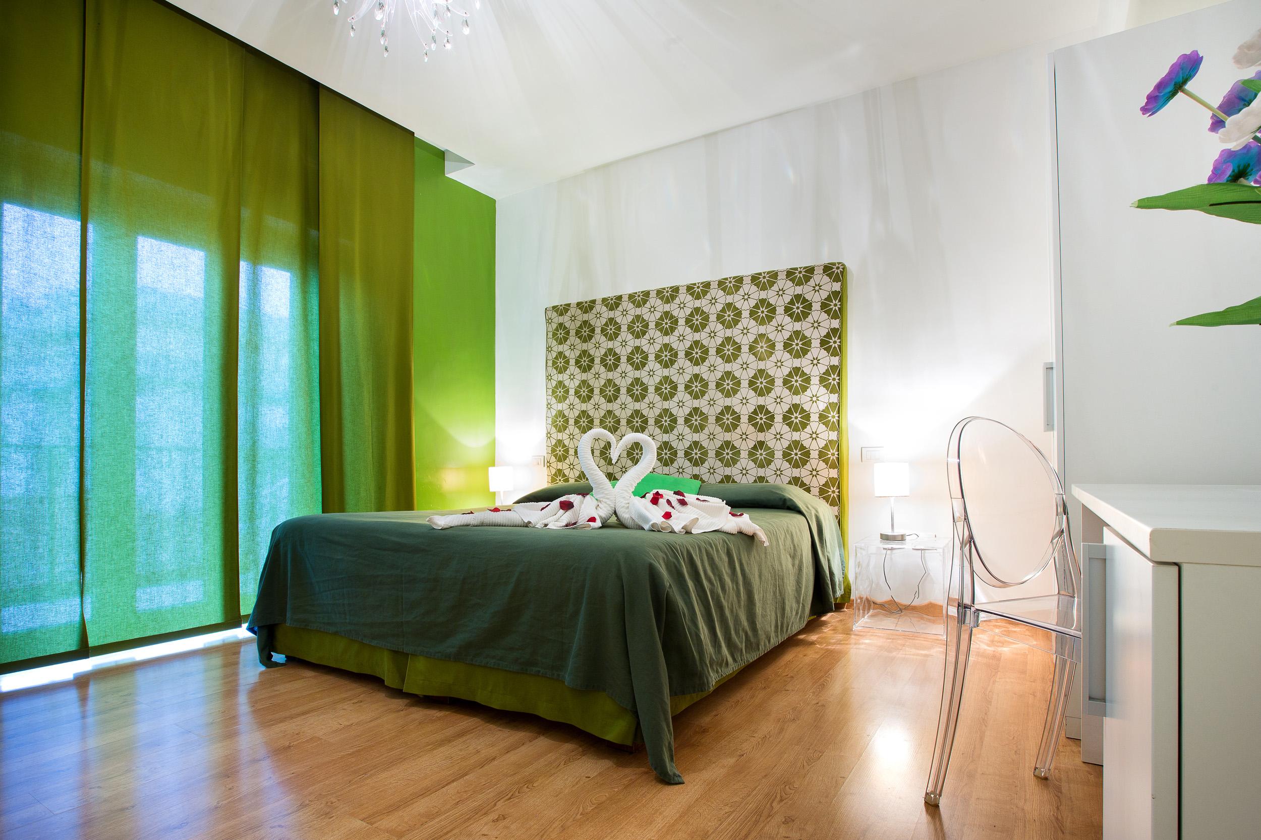 Guest House Emily Suites סורנטו מראה חיצוני תמונה