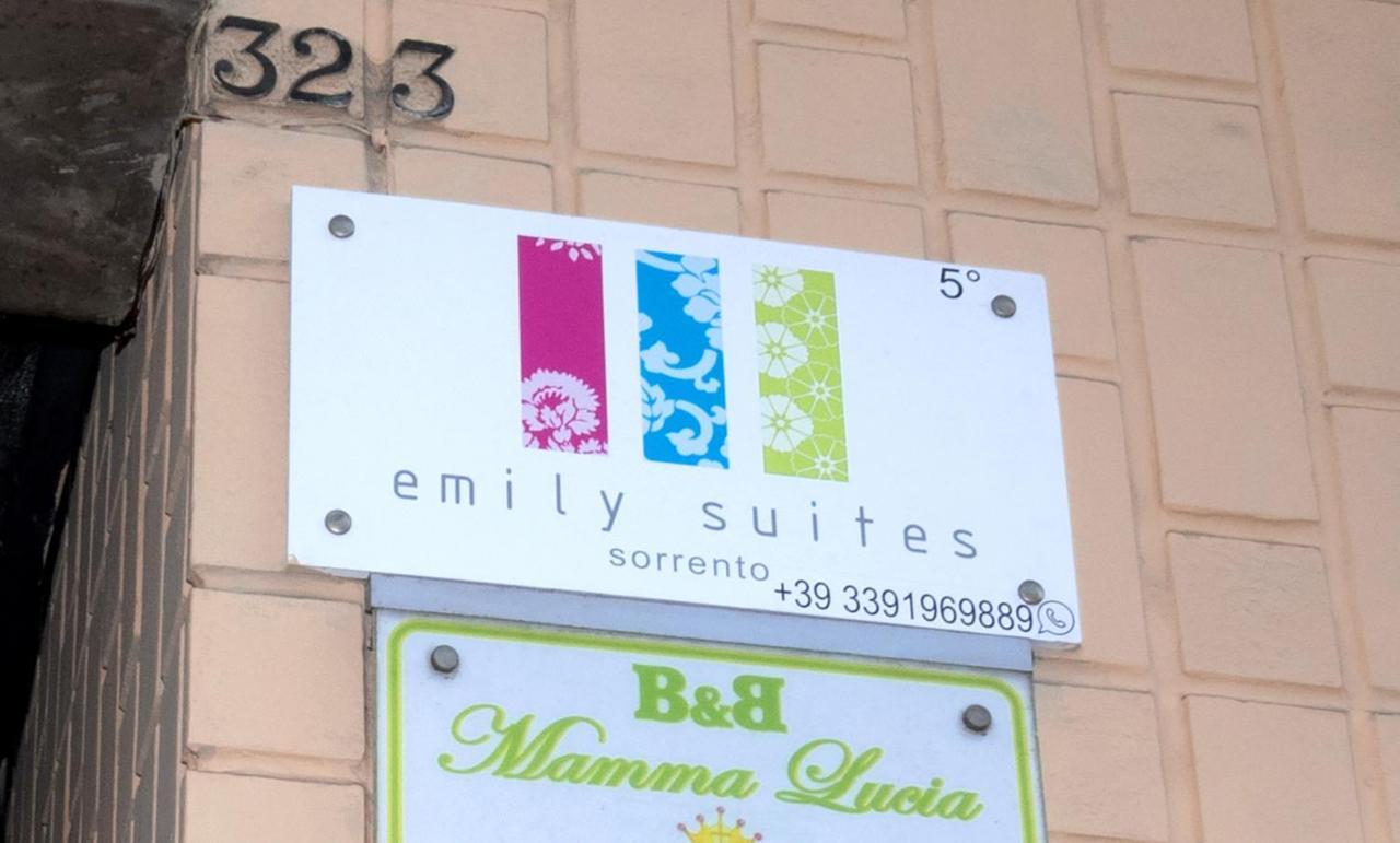 Guest House Emily Suites סורנטו מראה חיצוני תמונה
