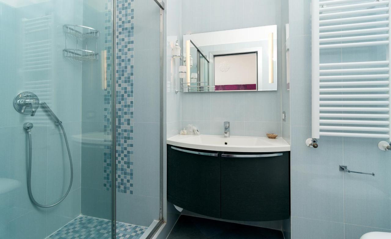 Guest House Emily Suites סורנטו מראה חיצוני תמונה