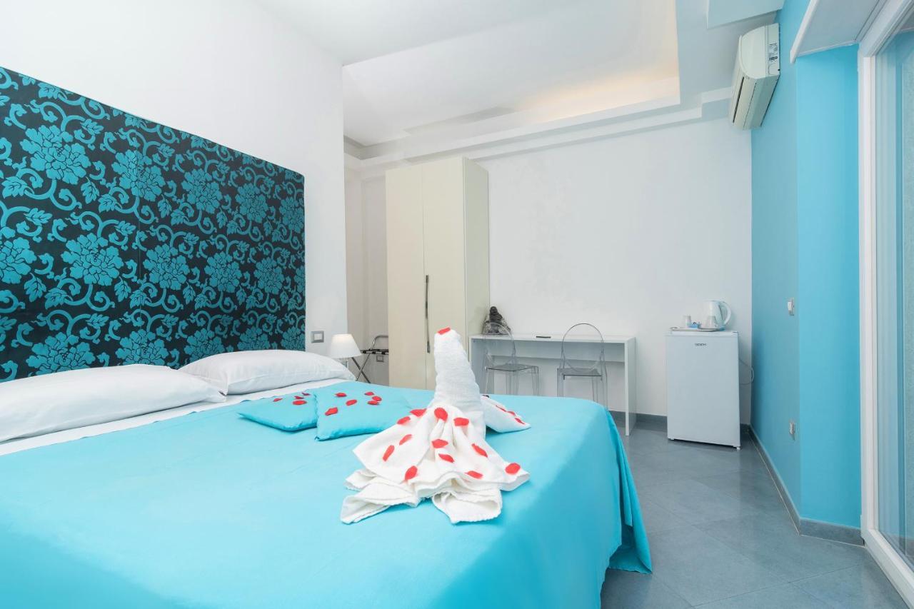 Guest House Emily Suites סורנטו מראה חיצוני תמונה